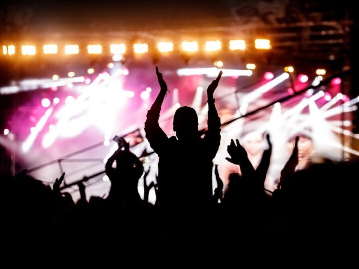 Muzyczna podróż przez twórczość Agnieszki Osieckiej w JDK – jubileuszowy koncert pełen emocji