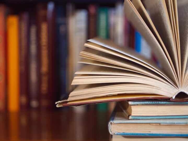 Pająki w akcji: niezwykłe warsztaty w Miejskiej Bibliotece Publicznej w Jaśle