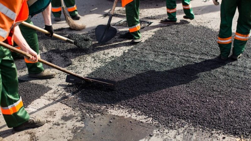Nowe bezpieczeństwo na drodze w Świerchowej: zakończenie prac na skarpie