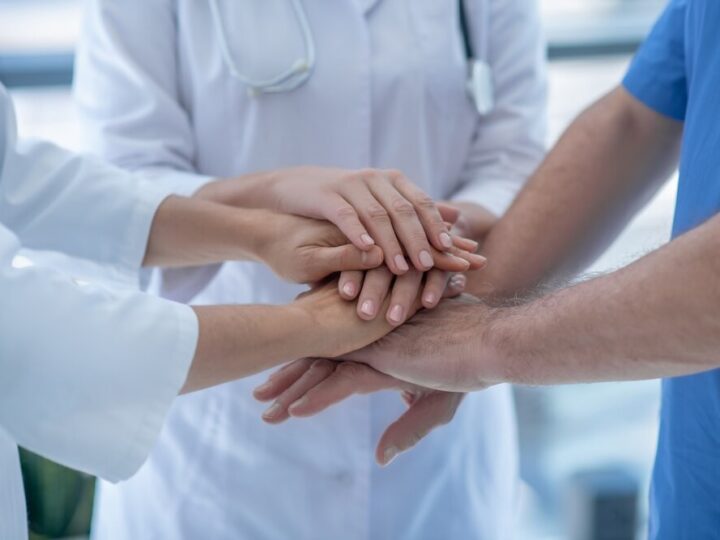 Strażacy z Dębowca uczą pierwszej pomocy w KRUS