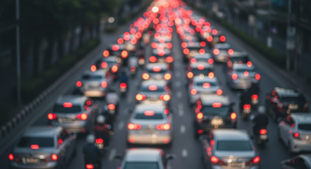 Trudne warunki drogowe w gminie Krempna: zachowaj ostrożność!