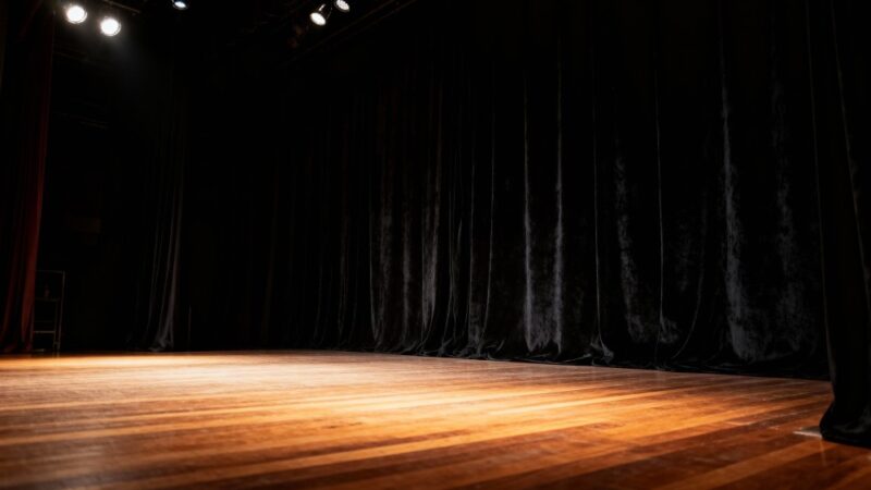 Jutro na scenie: „Adam i Ewa: Epilog” – spektakl, który redefiniuje szkolne doświadczenia!