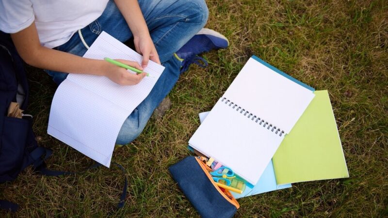 Lodowa przygoda z pingwinami w jasielskiej bibliotece dla dzieci