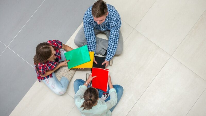 Kreatywne roboty w kosmosie: dzieci projektują Photonę w bibliotece