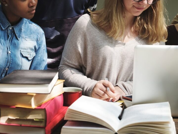 Grant na cyfrowe materiały dla przedszkoli w Polsce