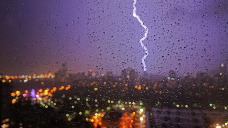 Zimowe ostrzeżenie: nadchodzą opady śniegu i przymrozki