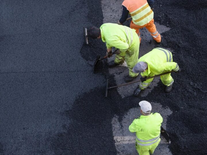 Nowe drogi w gminie Brzyska – modernizacja w pełnym toku!