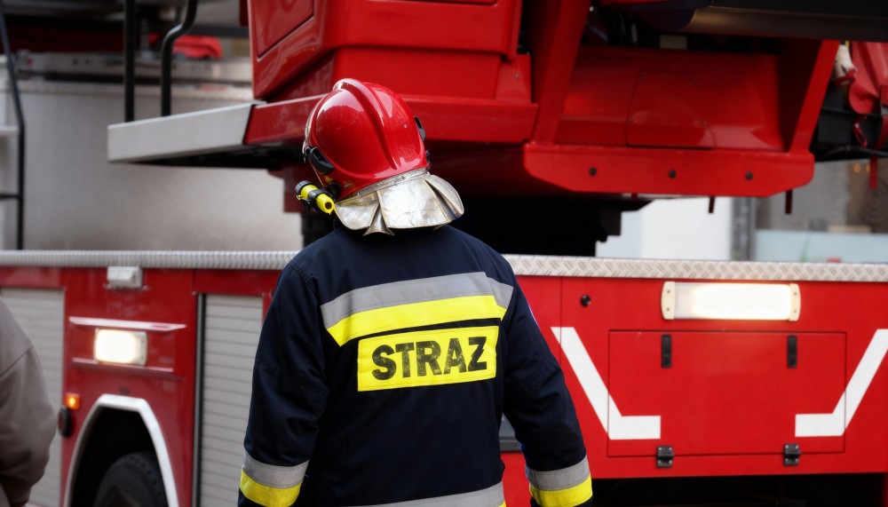 Młodzi strażacy gotowi do akcji – pierwsza drużyna już w drodze do pomocy!