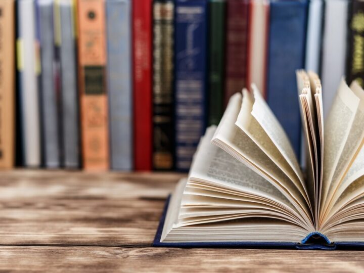 Myszonek w Halloweenowej przygodzie w bibliotece w Jaśle