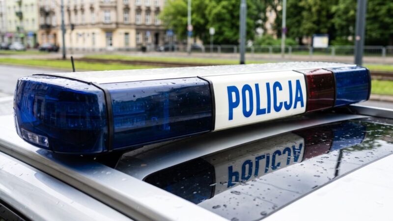 Kierowca z 1,2 promila alkoholu pędził 117 km/h z rodziną w aucie