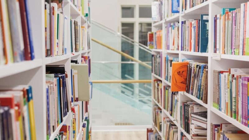 Fascynujące opowieści Podkarpacia: Łukasz Bajda i Magda Grzebałkowska na Jasielskim Festiwalu Literackim